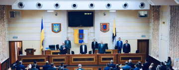 Депутаты облсовета отказались покидать зал заседаний, несмотря на угрозу взрыва