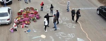  «Каждой яме по цветку»: в Одесской области прошла акция протеста