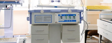 Вещи, которые спасают маленькие жизни: волонтёры из Одессы купили инкубатор для новорожденных