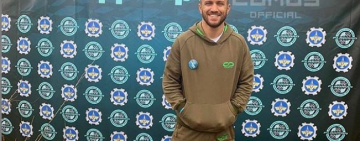 Василий Ломаченко выпустил в Днепр 200 000 рыб