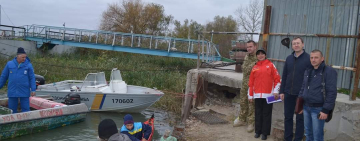 Кілійські працівники виконавчої служби передали Вилківській ДЮСШ байдарку, яку до цього було конфісковано рішенням суду