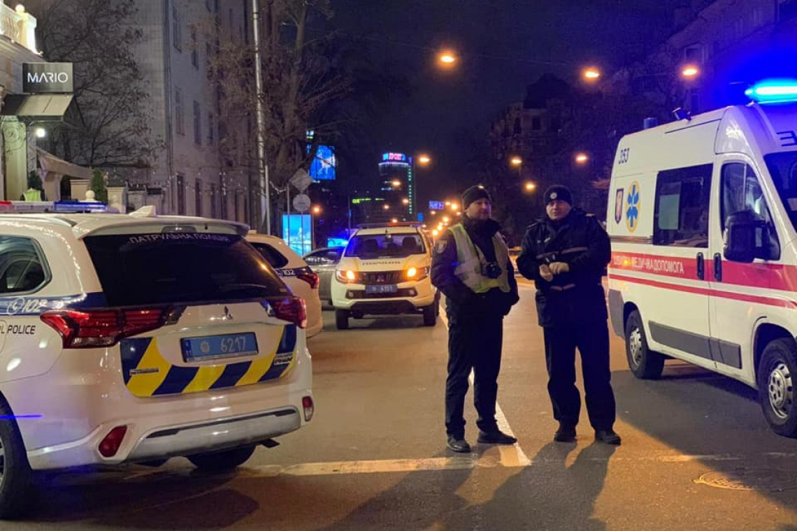 ОБСТРІЛЯНЕ АВТО: ЗАГИНУВ ТРИРІЧНИЙ ХЛОПЧИК, ПОЛІЦІЯ РОЗШУКУЄ ВБИВЦЮ
