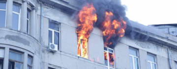 Пожар в центре Одессы: есть погибший - СМИ