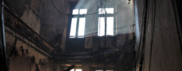 Пожар на Троицкой: появились первые фото здания, сделанные внутри