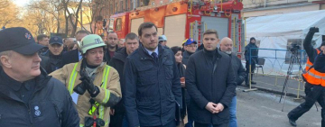 Гончарук: глава облбразования будет уволен, а глава ГУ ГСЧС в Одесской области - отстранён от должности.