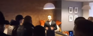 Владелец ночного клуба 