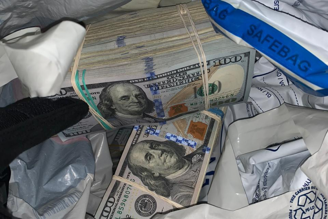 $240 тыс. и полмиллиона евро изъяли у украинца на границе с Польшей