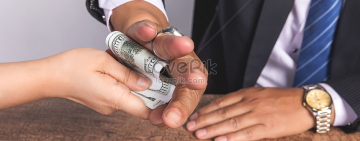 Глава сельсовета в Одесской области отказался от взятки. За что был избит 