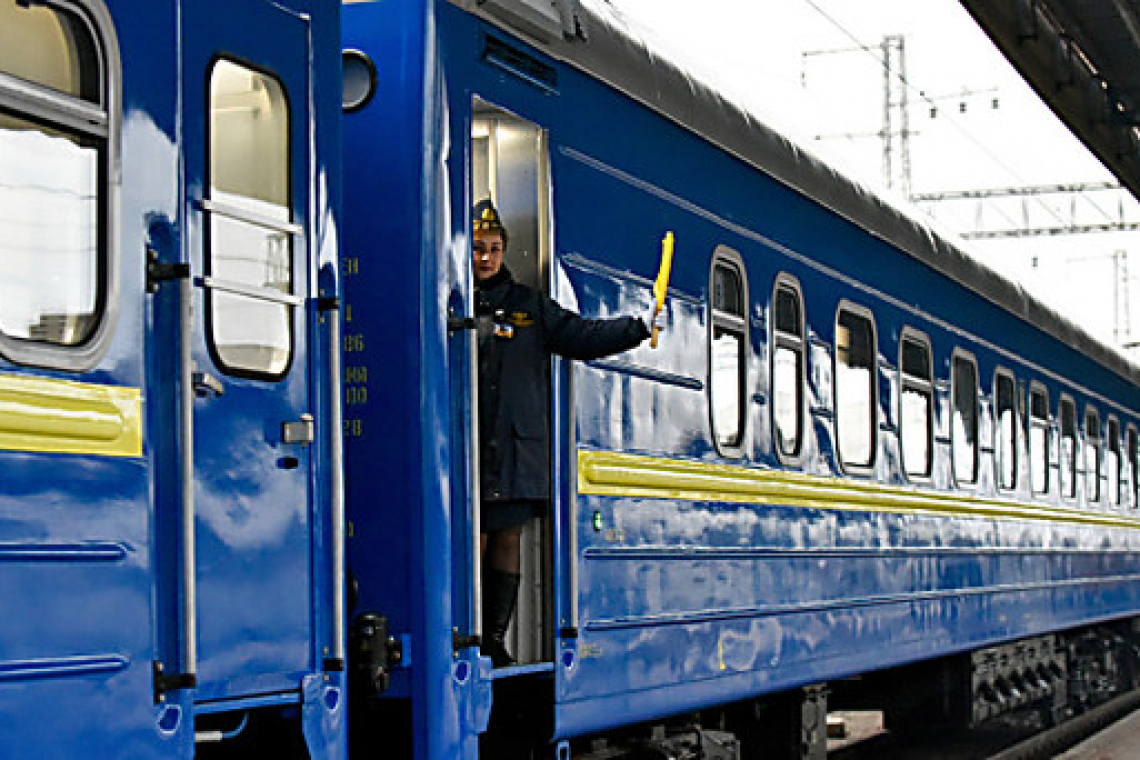 Укрзалізниця компенсує вартість квитків через тимчасове призупинення пасажирських перевезень