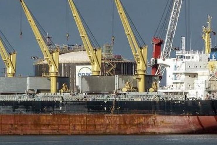 Капитан судна, которое идет в Николаев, умер от коронавируса
