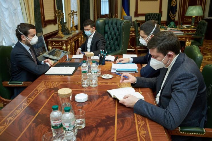Влада виплачуватиме допомогу найбіднішим верствам населення під час карантину