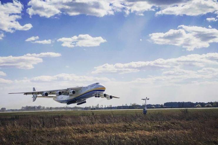Наши самолёты против COVID-19: "Мрия" и "Руслан" завалены заказами