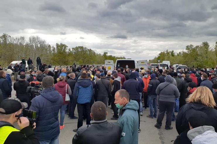 Допекли: в Украине фермеры массово вышли на акции протеста 