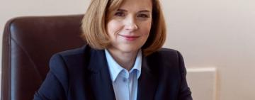 Мандзий анонсировала языковые изменения для средней и старшей школы