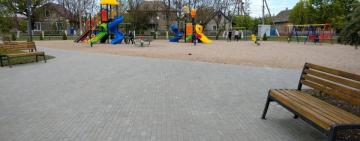 Героев надо знать в лицо: в с. Заря Саратского района установят видеокамеры в облагороженном парке