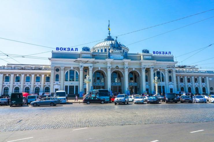 С 1 июня возобновляется движение пригородных электричек Одессы