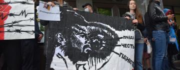 Андрея Хаецкого отпустили под поручительство народных депутатов  Анатолия Урбанского и Сергея Колебошина.