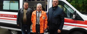 Руководитель Арцизской экстренной медпомощи передал  два реанимобиля в Тарутинский район