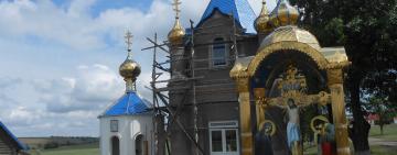 В Евгеновке почти завершено строительство арки и часовни