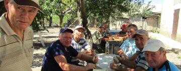  "Чемпионат" игры в домино в Тарутинском районе: как в былые времена!