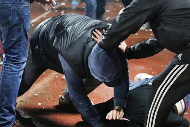 В Измаиле прохожие избили полицейского до потери сознания