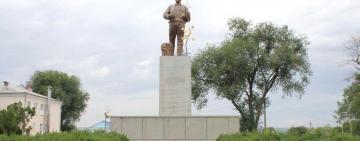 В Болградском районе памятник Ленину "оболгарили", чтобы не сносить