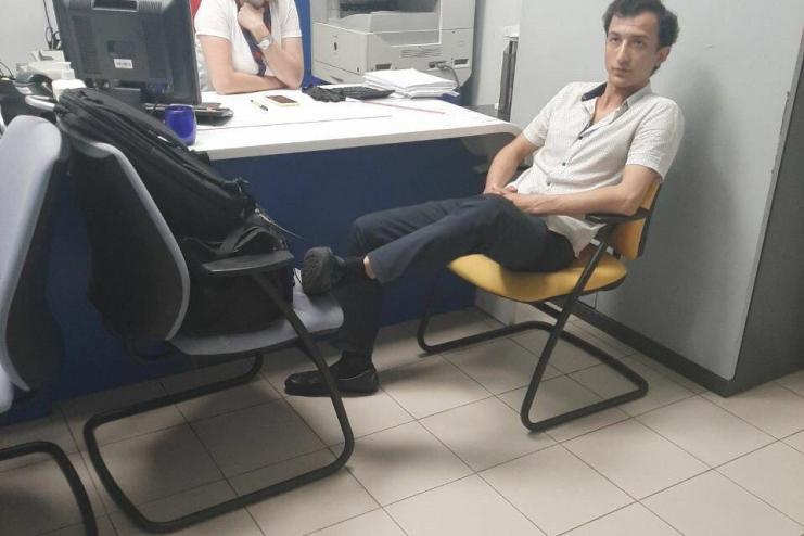 Прямой эфир и 40 тыс.гривен: чего требует "столичный террорист" и что происходит прямо сейчас
