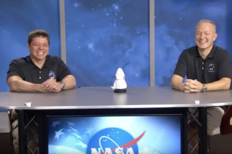 "Ревел, как животное": астронавты SpaceX рассказали о приземлении