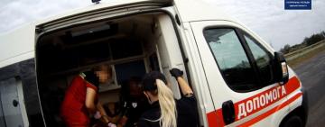 Одесские патрульные пришли на помощь мужчине, у которого случился инсульт