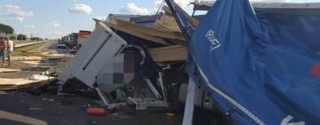 В Одесской области столкнулись две фуры: есть погибшие