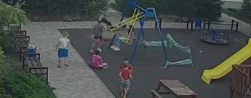 Когда детские площадки - угроза жизни: о трагедии, случившейся в Одессе