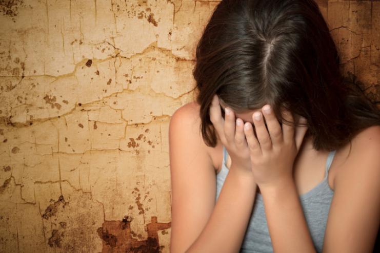 В Одесской области пытаются «спустить на тормозах» дело об изнасиловании 13-летней девочки отчимом