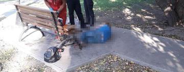  Мать 5-летнего мальчика, которая спала пьяная под лавочкой, хотят лишить родительских прав