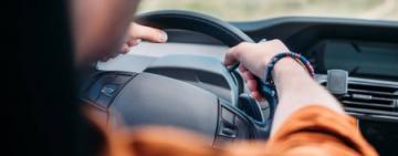 Кабмин утвердил новые бланки водительских удостоверений и свидетельства о регистрации транспортного средства