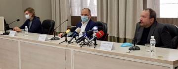 В Украине скоро начнутся клинические испытания вакцины против COVID-19