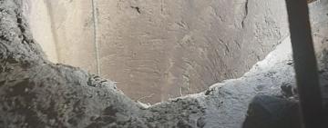 В Одесской области спасатели вытянули женщину, которая упала  в глубокий колодец