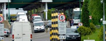 Словаччина закриває кордон з Україною