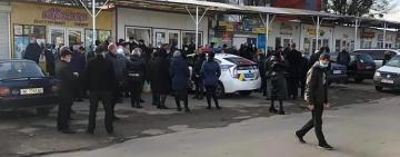 КАРАНТИН ВЫХОДНОГО ДНЯ: полиция увеличивает количество рейдовых групп, а во Львове заблокирована работа рынков