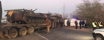 В Одесской области в ДТП попали БМП и микроавтобус