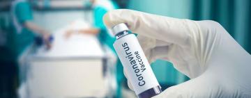 Вакцина против коронавируса американской компании Moderna показала почти 95% эффективност