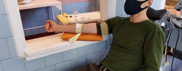 Нацгвардейцы сдали донорскую кровь Якову Воробьеву, который после аварии находится в коме