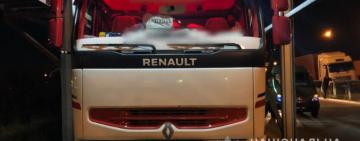 На Одещині виявили 13-х нелегалів, захованих у вантажівці 