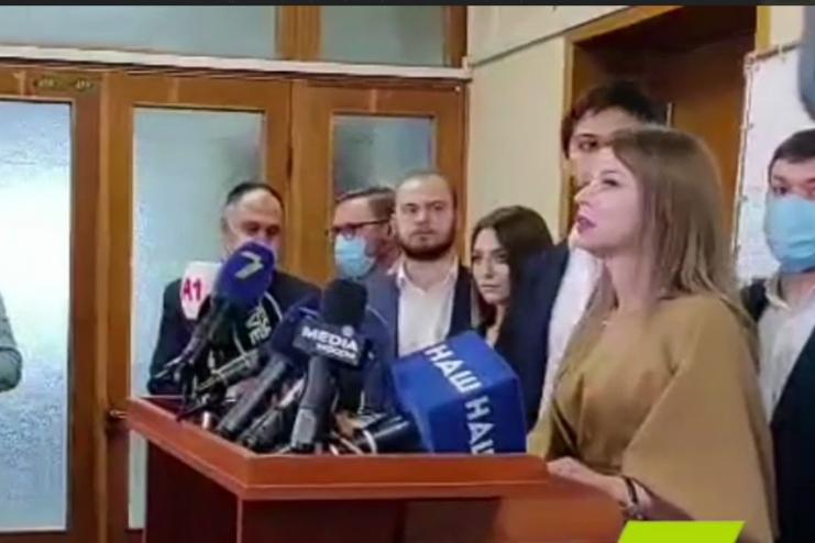 В облсовете не могут начать сессию: теризбирком до сих пор не зарегистрировал депутатов от "За майбутнє" 