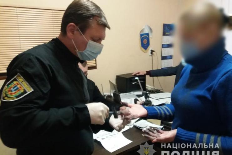 ОПАСНЫЕ ЖЕНЩИНЫ: две жительницы Одесчины расквитались со своими мужчинами, нанеся им ножевые ранения