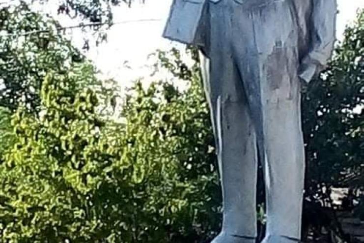 Активисты обнаружили еще два памятника Ленину в Одесской области: один – в Килийском районе