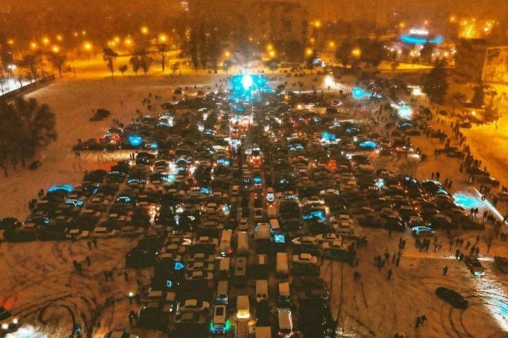 У Харкові зробили найбільшу автоялинку і встановили рекорд