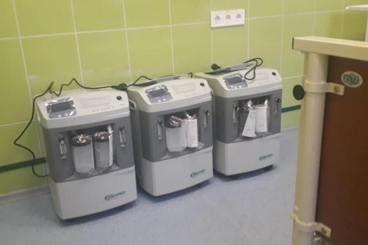 Под елочку: Килийская больница получила необходимое медоборудование от «Монстров»