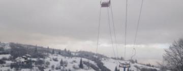 У Карпатах рятували 74 туриста, котрі застрягли на підйомнику