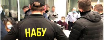 Подозреваемый в получении крупной взятки директор Черноморского порта вернулся на прежнее место работы