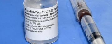 Більшість вакцини COVID -19 скуповують багаті країни